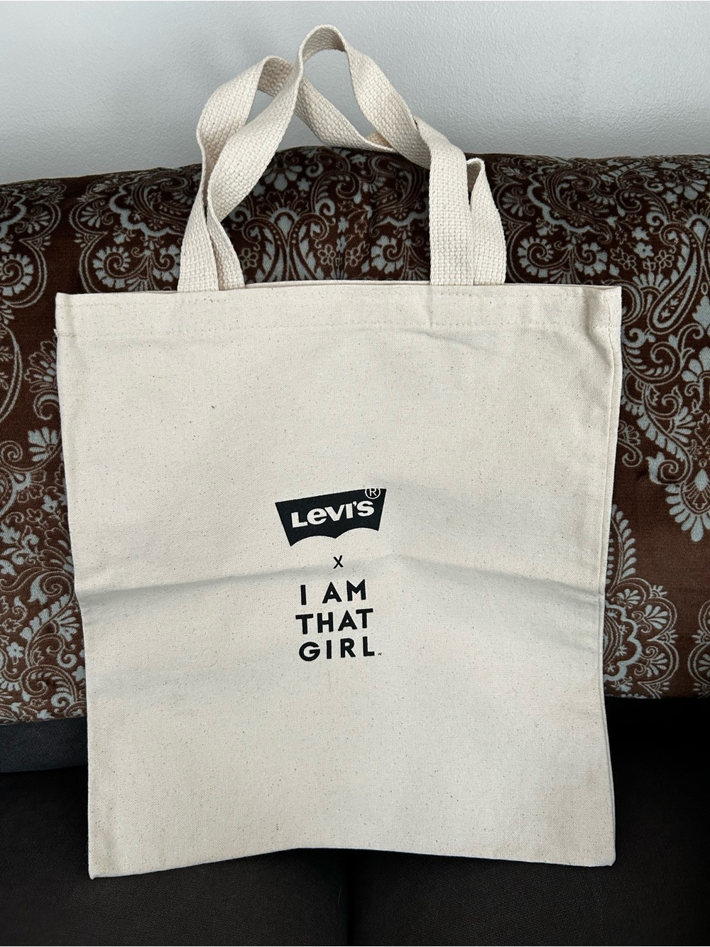 Levi's x I AM THAT GIRL Limited Edition Canvas Tote Bag - Cream